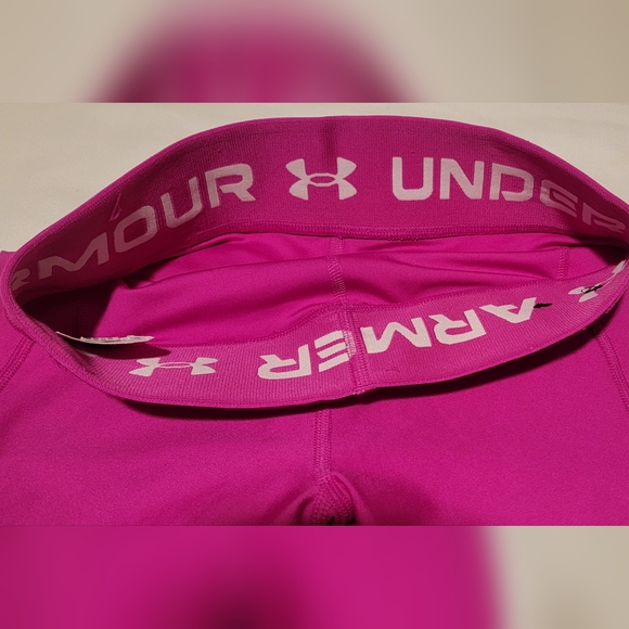 Under Armour, hot pink gym shorts size small - Picture 3 of 4
